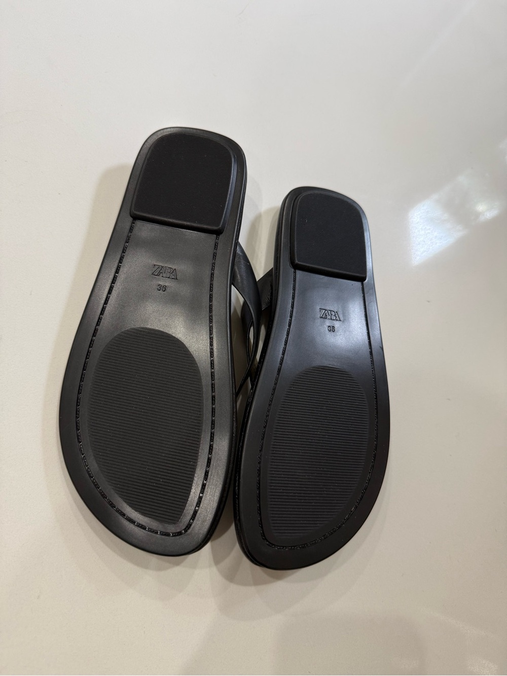 Zara Black Leather Thong Sandals - Picture 9 of 10